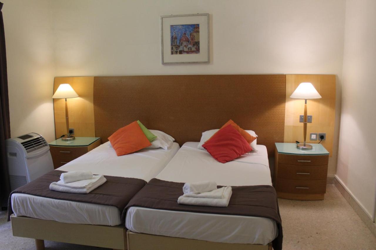 Huli Hotel & Apartments Qawra Exteriér fotografie